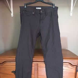 Gray jeans |